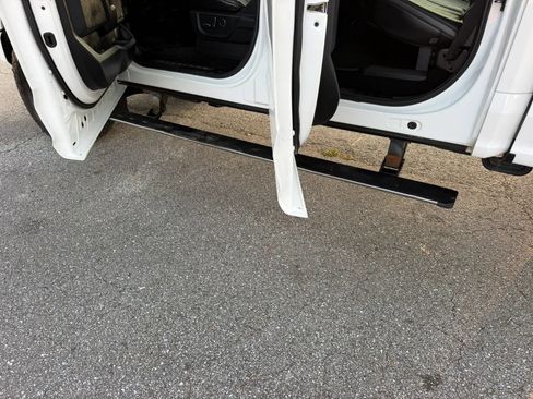Used 2020 Ford F350 Platinum w/ Snow Plow Prep Package AWD/4WD image 20