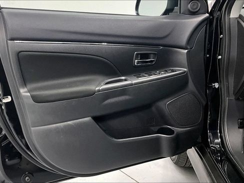 Used 2025 Mitsubishi Outlander Sport AWD image 21