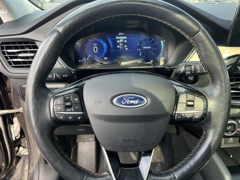 Certified 2021 Ford Escape Titanium w/ Titanium Elite Package AWD/4WD image 10
