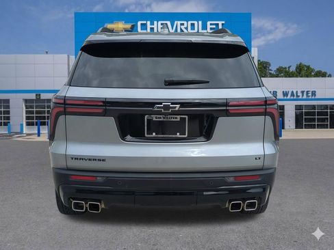 Used 2024 Chevrolet Traverse LT w/ Midnight/Sport Edition FWD image 5