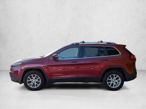Used 2015 Jeep Cherokee Latitude w/ Comfort/Convenience Group AWD/4WD image 8