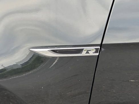 Used 2019 Volkswagen Golf R 4-Door AWD/4WD image 12