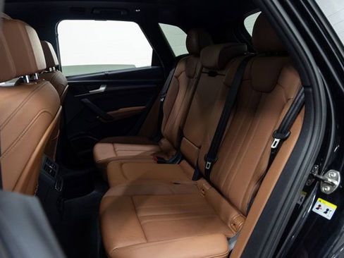 Used 2022 Audi Q5 2.0T Prestige w/ Prestige Package image 24