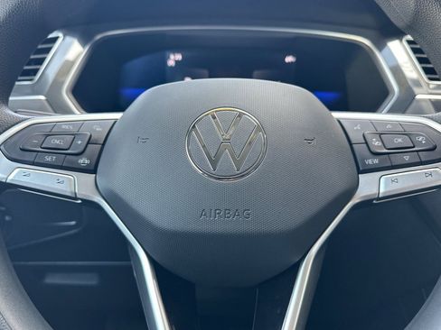 Used 2022 Volkswagen Tiguan S FWD image 24