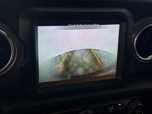 Used 2023 Jeep Wrangler Unlimited Rubicon 4xe image 22