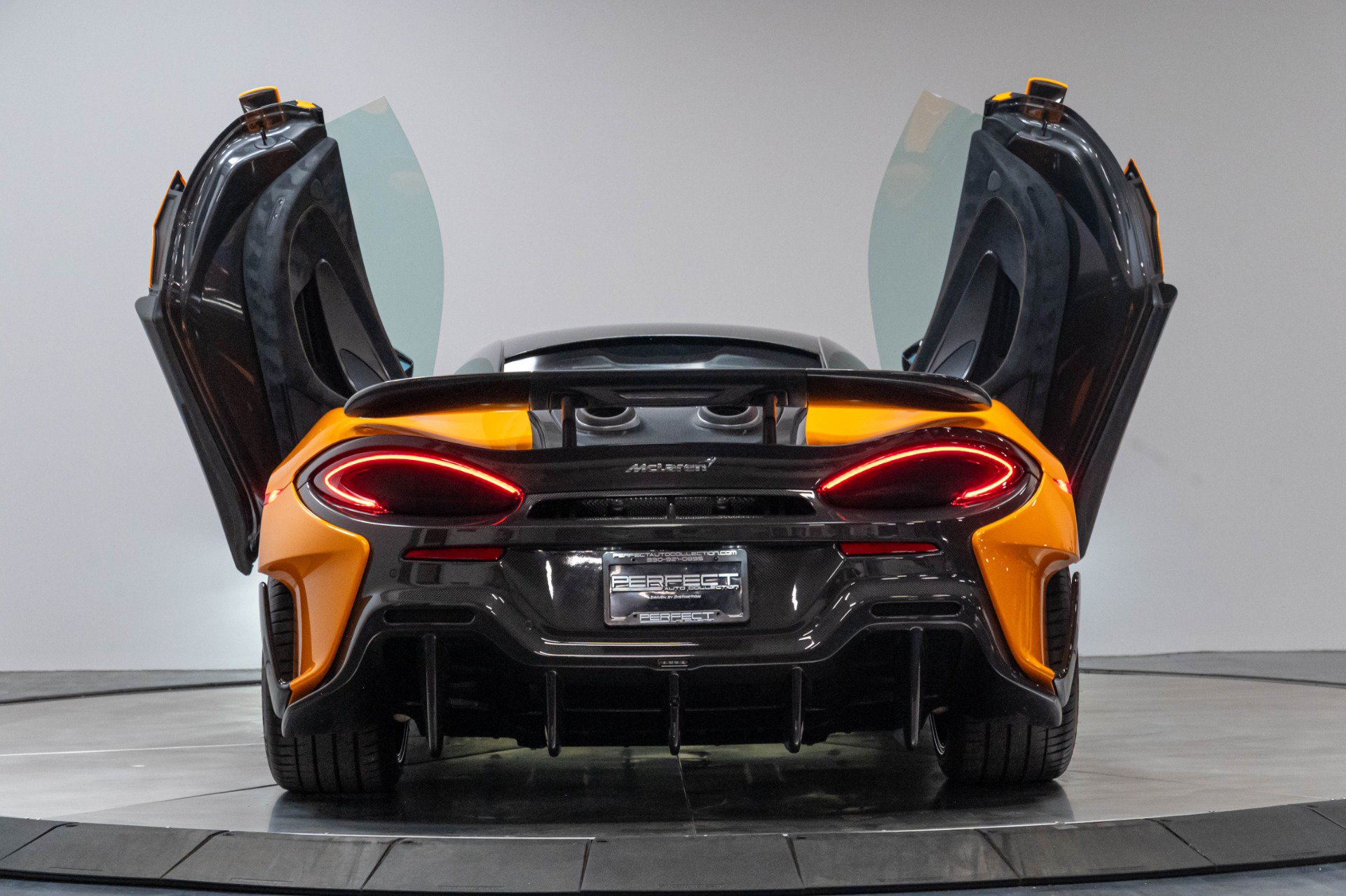 Used 2019 McLaren 600LT RWD image 45