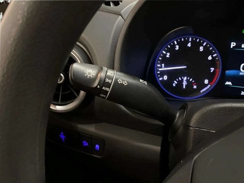Used 2022 Hyundai Kona SEL FWD image 49