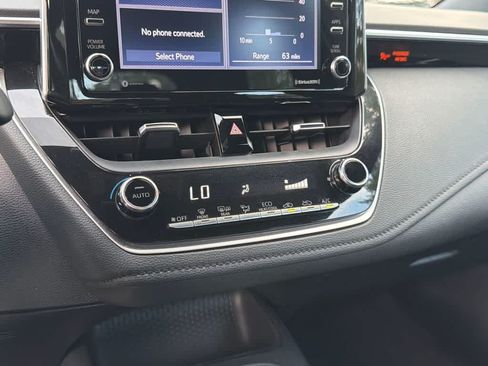 Used 2021 Toyota Corolla SE FWD image 28