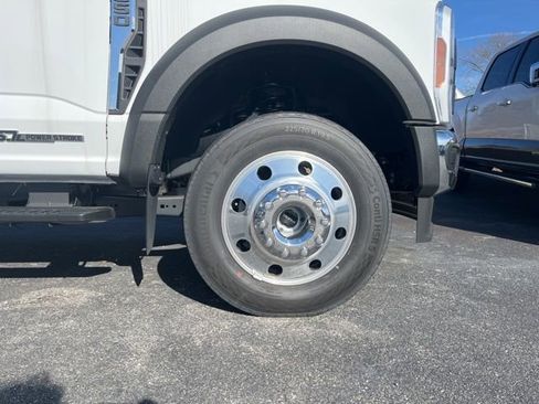 New 2025 Ford F550 XLT w/ XLT Value Package image 15