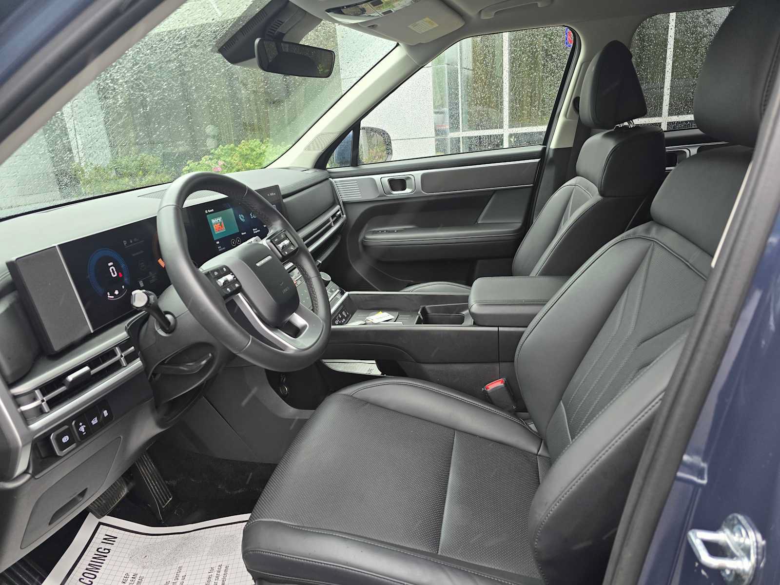 Used 2026 Hyundai Santa Fe SEL AWD/4WD image 2