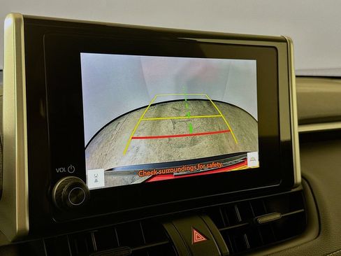 Certified 2025 Toyota RAV4 XLE w/ Convenience Package AWD/4WD image 18