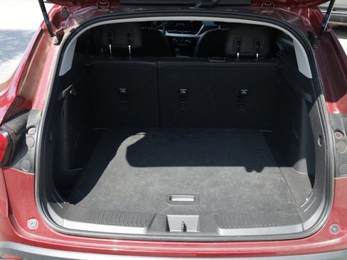 Used 2025 Chevrolet Trax LT image 14