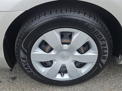 Used 2009 Toyota Camry LE image 7