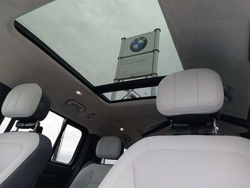 Used 2025 Land Rover Defender 130 X image 28