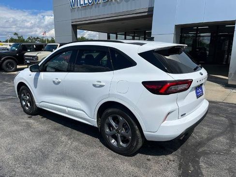 Certified 2023 Ford Escape ST-Line Select w/ Tech Pack #2 AWD/4WD image 4
