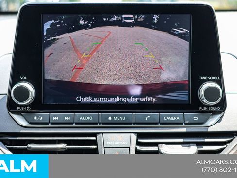 Used 2025 Nissan Altima 2.5 SV FWD image 29