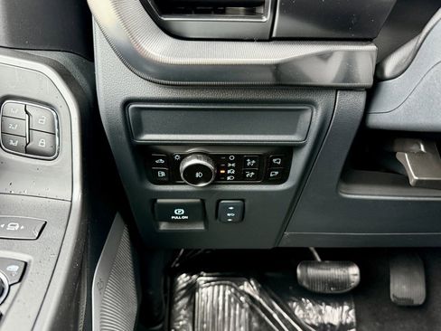 New 2025 Ford F150 Lariat w/ Equipment Group 502A High image 26