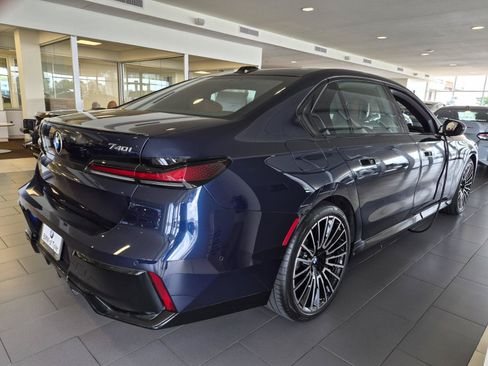 New 2026 BMW 740i w/ Executive Package RWD image 4