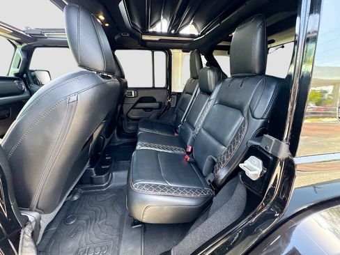 Used 2021 Jeep Wrangler Unlimited Sahara AWD/4WD image 26