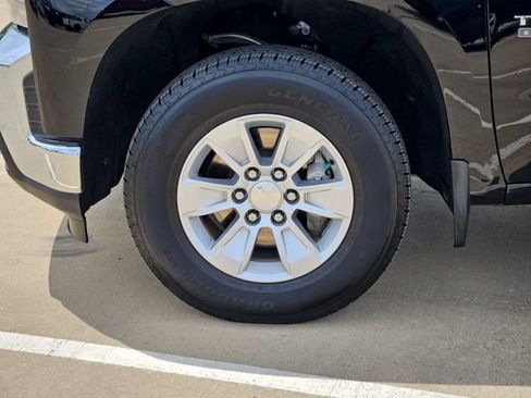Used 2022 Chevrolet Silverado 1500 LT RWD image 18