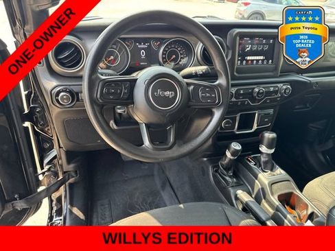 Used 2022 Jeep Gladiator Sport AWD/4WD image 18