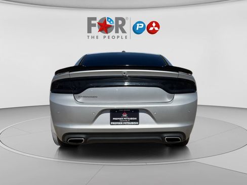 Used 2022 Dodge Charger SXT RWD image 4