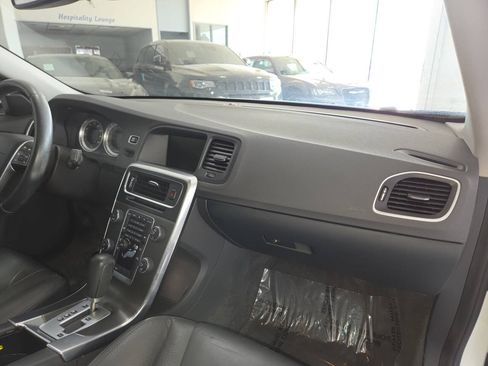 Used 2012 Volvo S60 T5 w/ Climate Pkg FWD image 29