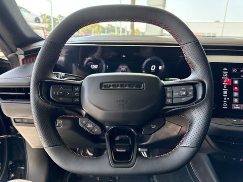 Used 2024 Dodge Charger Daytona Scat Pack w/ Plus Group AWD/4WD image 4