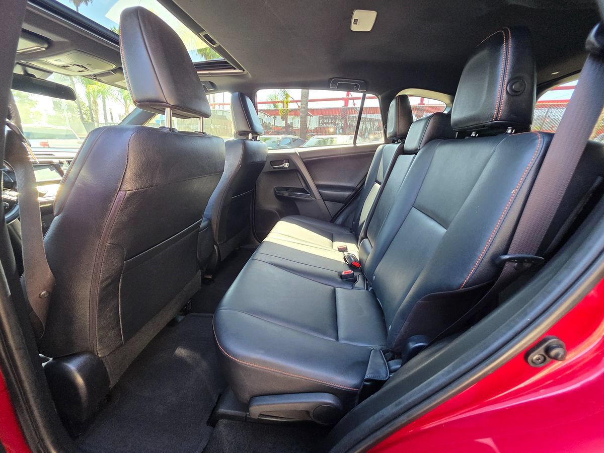 Used 2017 Toyota RAV4 SE FWD image 25