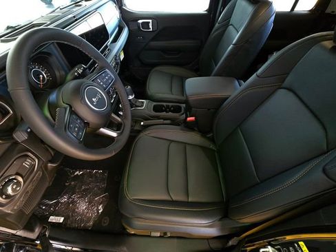 New 2026 Jeep Gladiator Mojave AWD/4WD image 21