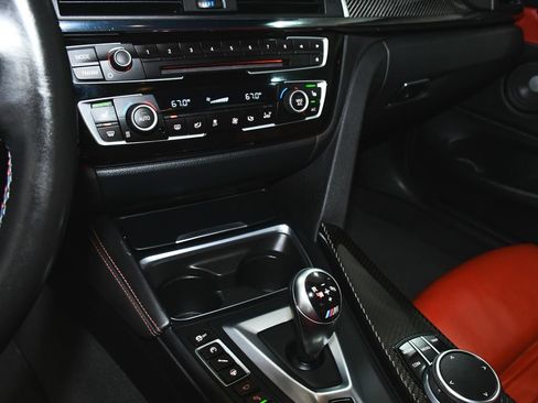 Used 2019 BMW M4 Convertible w/ Competition Package RWD image 42