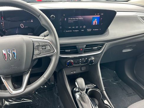 Used 2025 Buick Encore GX Preferred FWD image 16