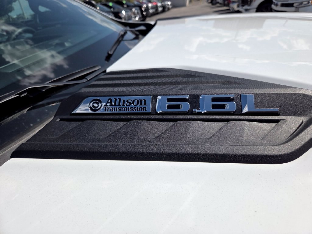 Used 2025 Chevrolet Silverado 2500 W/T RWD image 4