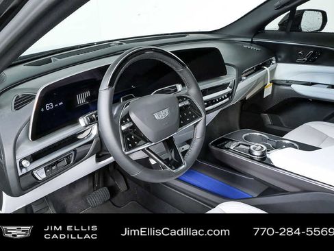 New 2026 Cadillac Lyriq Luxury RWD image 4