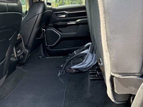 Used 2020 RAM 1500 Laramie AWD/4WD image 5