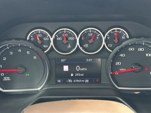 Used 2021 Chevrolet Suburban Z71 w/ Rear Media and Nav Package image 40