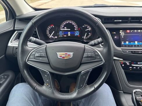 Used 2019 Cadillac XT5 Premium Luxury w/ Driver Assist Package image 30