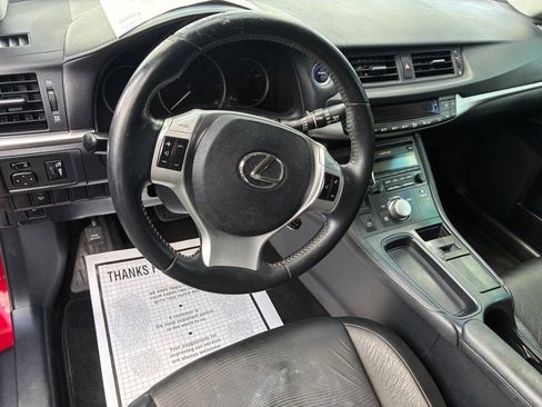 Used 2013 Lexus CT 200h image 6