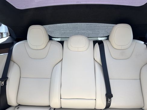 Used 2024 Tesla Model S AWD/4WD image 9