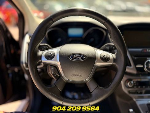 Used 2014 Ford Focus Titanium FWD image 15
