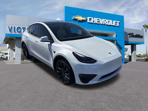Used 2024 Tesla Model Y Performance AWD/4WD image 11