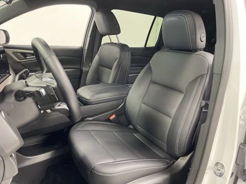 Certified 2025 Chevrolet Traverse LT AWD/4WD image 11