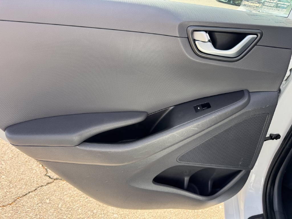 Used 2018 Hyundai Ioniq Limited w/ Ultimate Package 02 FWD image 17