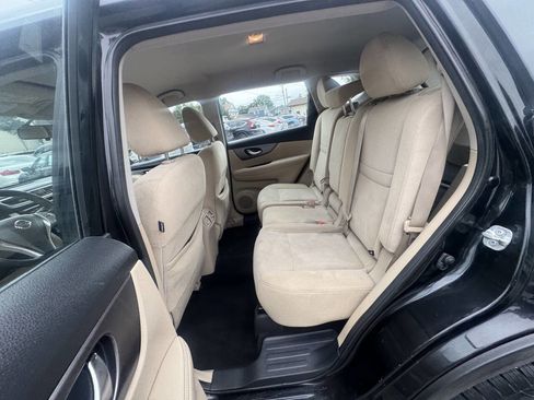 Used 2016 Nissan Rogue S image 26