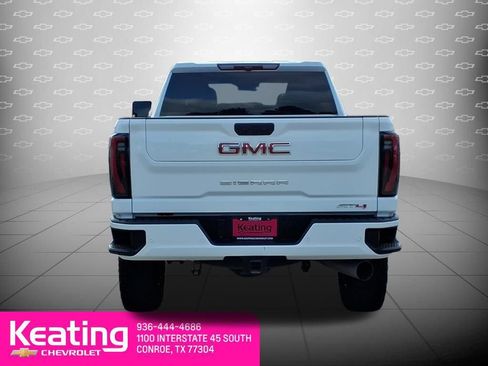Used 2024 GMC Sierra 2500 AT4 AWD/4WD image 7