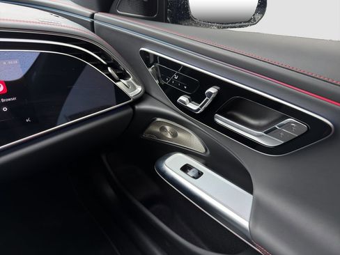 Used 2025 Mercedes-Benz E 53 AMG e 4MATIC Sedan image 28