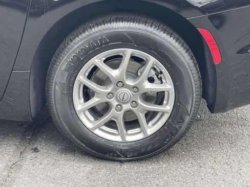 New 2026 Chrysler Pacifica Select image 12