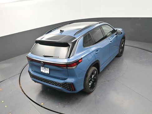 New 2026 Volkswagen Tiguan SE R-Line image 19