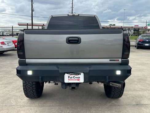 Used 2007 Chevrolet Silverado 2500 LT w/ Heavy-Duty Power Package AWD/4WD image 11