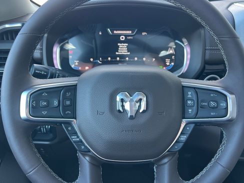 Used 2025 RAM 1500 Laramie image 20